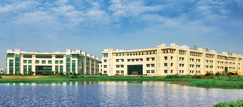 building facade design of Shiv Nadar University Greater Nodia