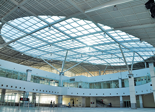 Glass material used in airport terminal building