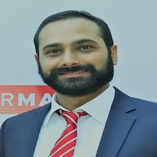 Ashwanii Khanna, Chief Customer Officer – Fundermax