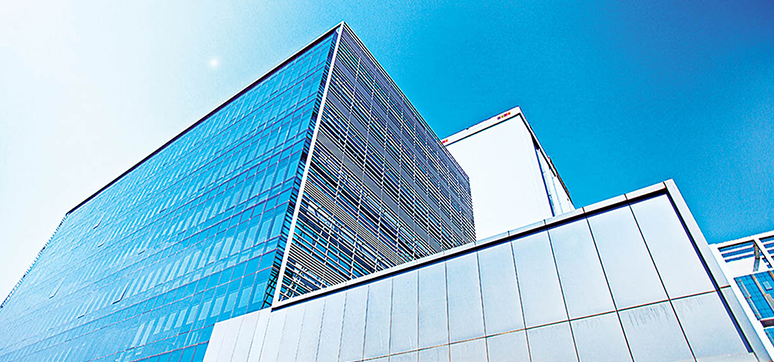 Glass facade at Mindspace, Airoli West