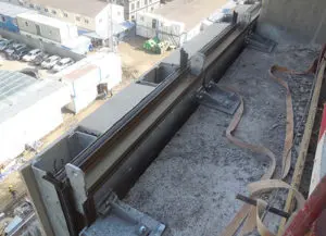 Unitised façade installation