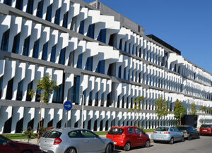 increasing façade complexity, the use of composite materials such as GRP, GRC or UHPC