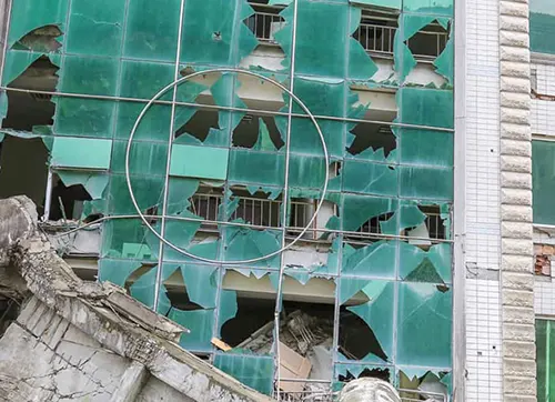 Glass façade building - earthquake damage