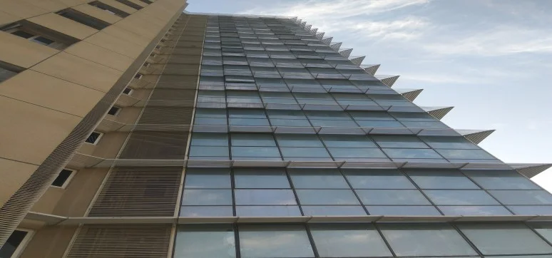 Glass Façades for High-Rise Buildings