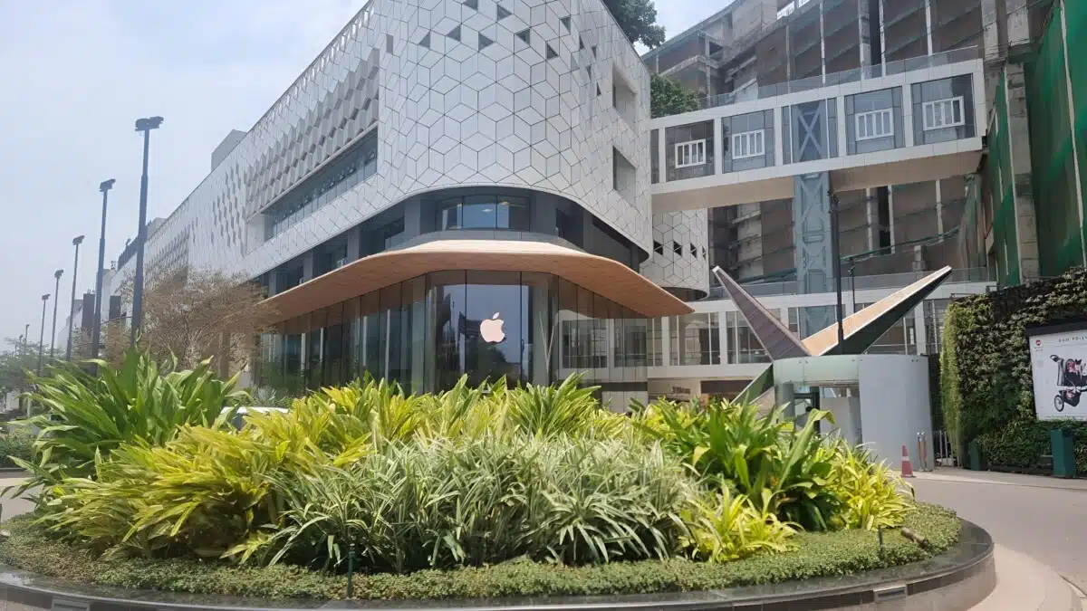 In architectural coatings, protecting the building structure is more important than decoration
