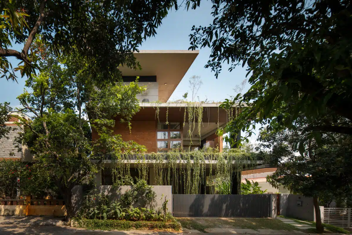 Figure 3b_ Facade showing laterite stone cladding & wooden doors & windows