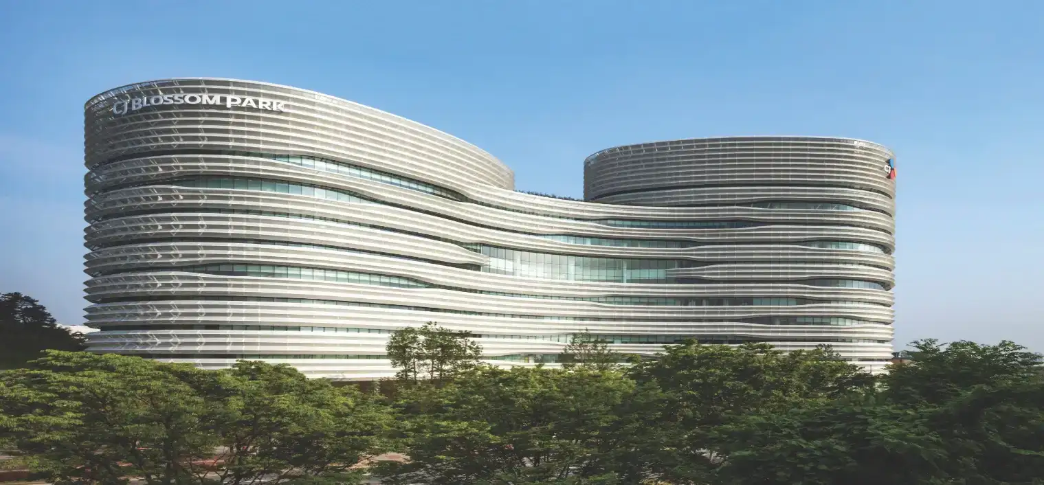 Crafting Façades - A Detail-Oriented, Multidisciplinary And Sustainable Approach