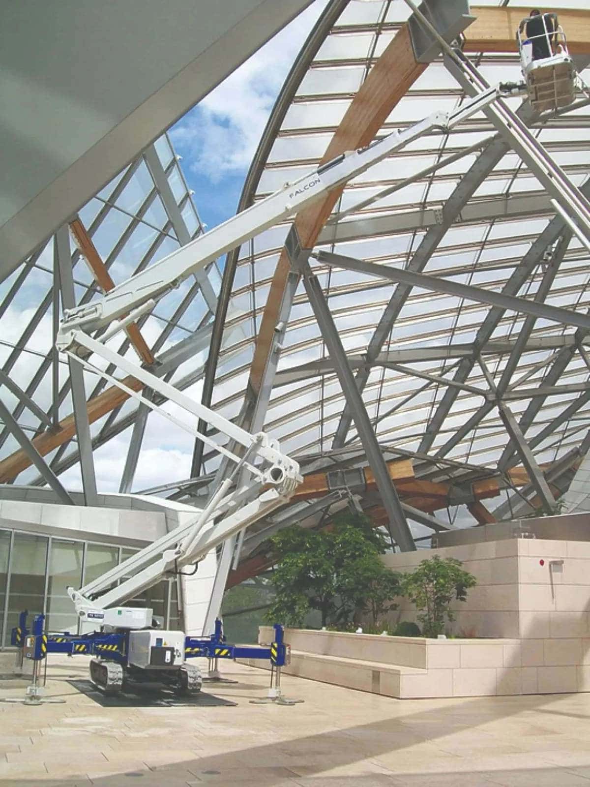 Image Credit – Falcon Lifts - A Mobile Elevating Work Platform (MEWP) accessing elevations