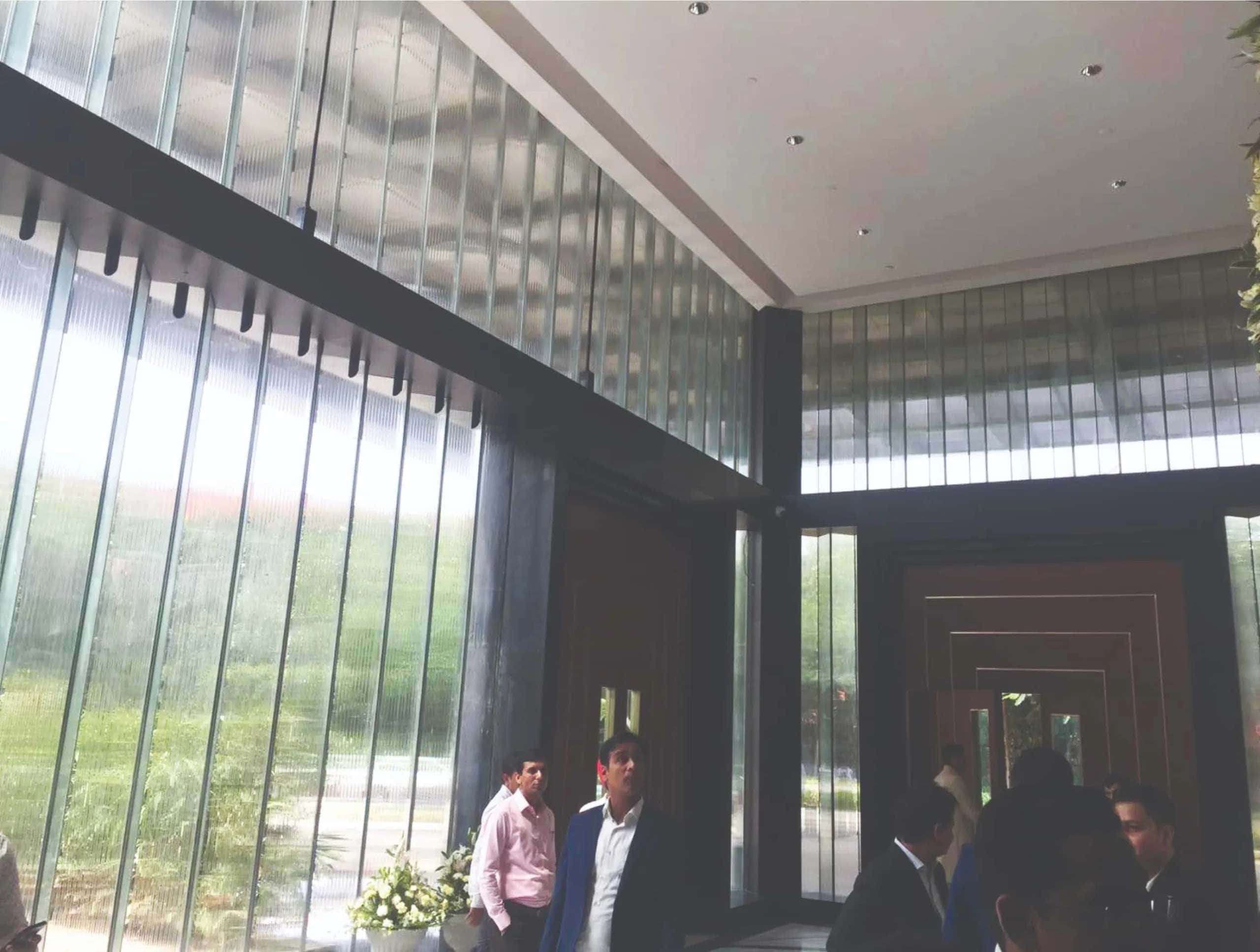 Creating a glass box with a jewel effect