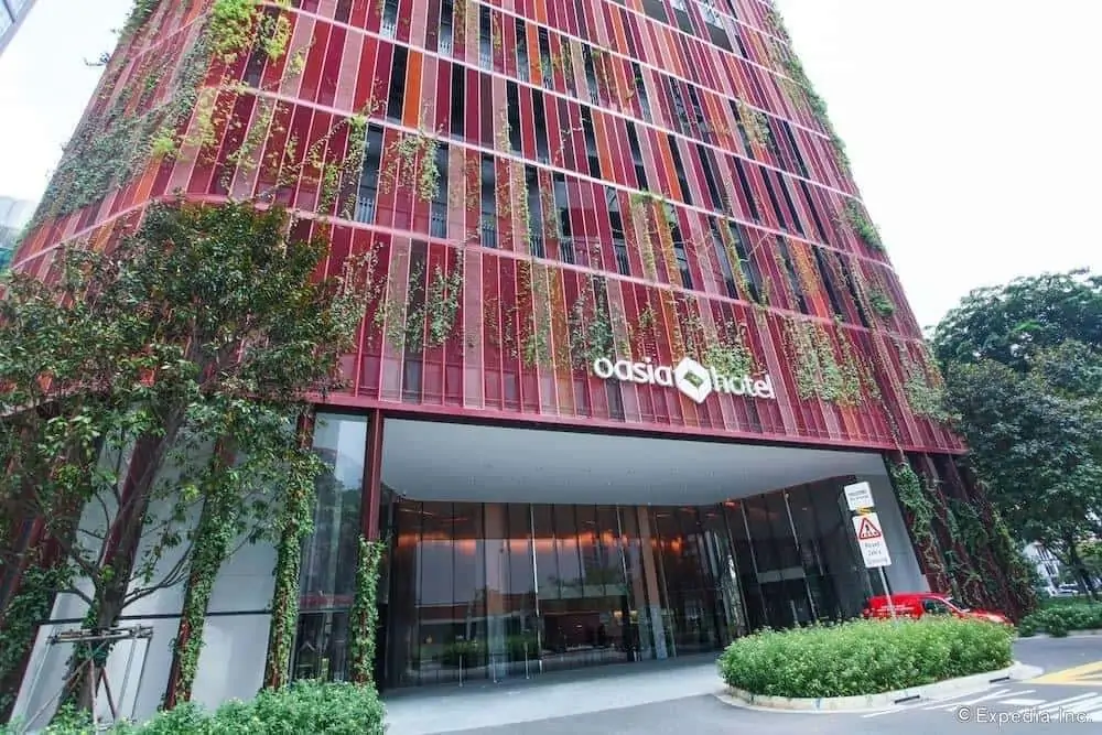 Vertical Greenery, Oasia Singapore by Studio Meraki