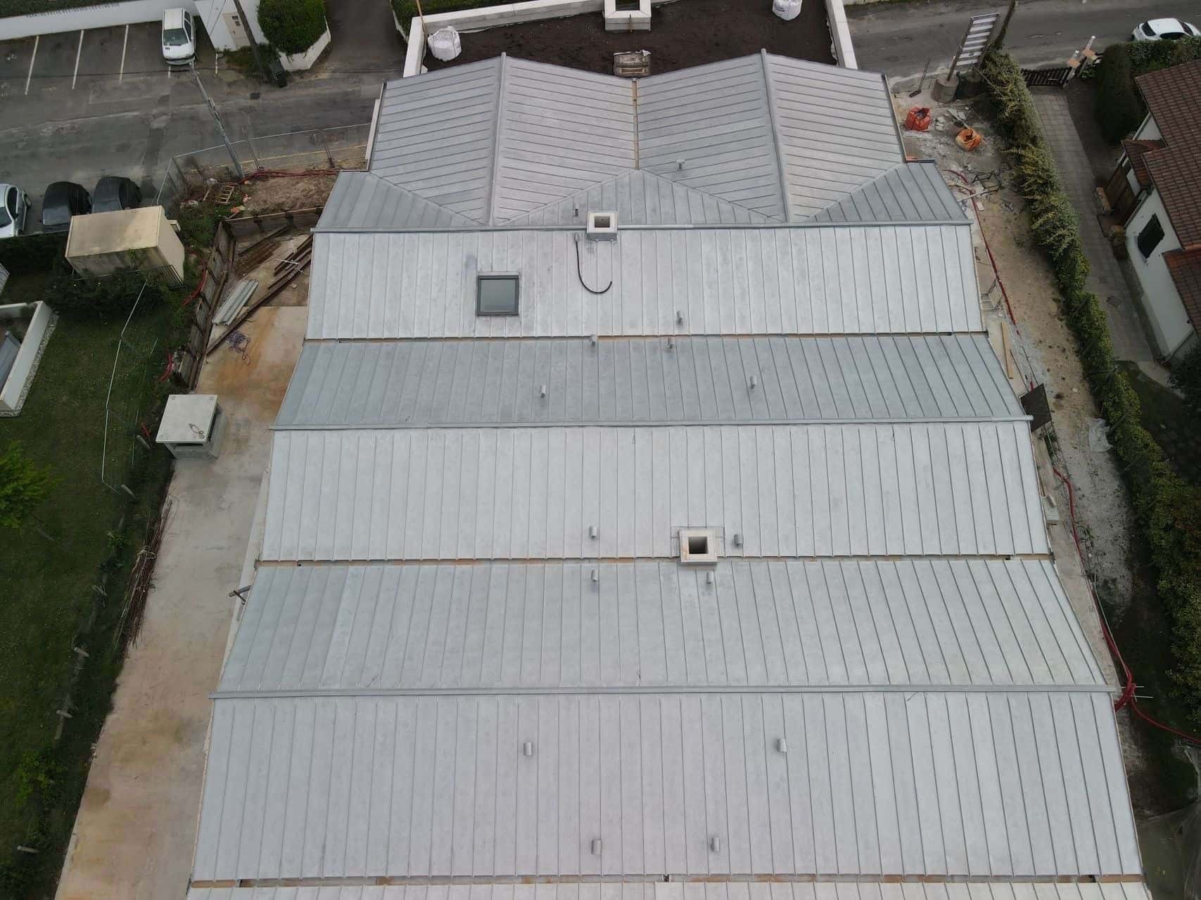 Zinc roofs are easy to maintain and do not stain easily