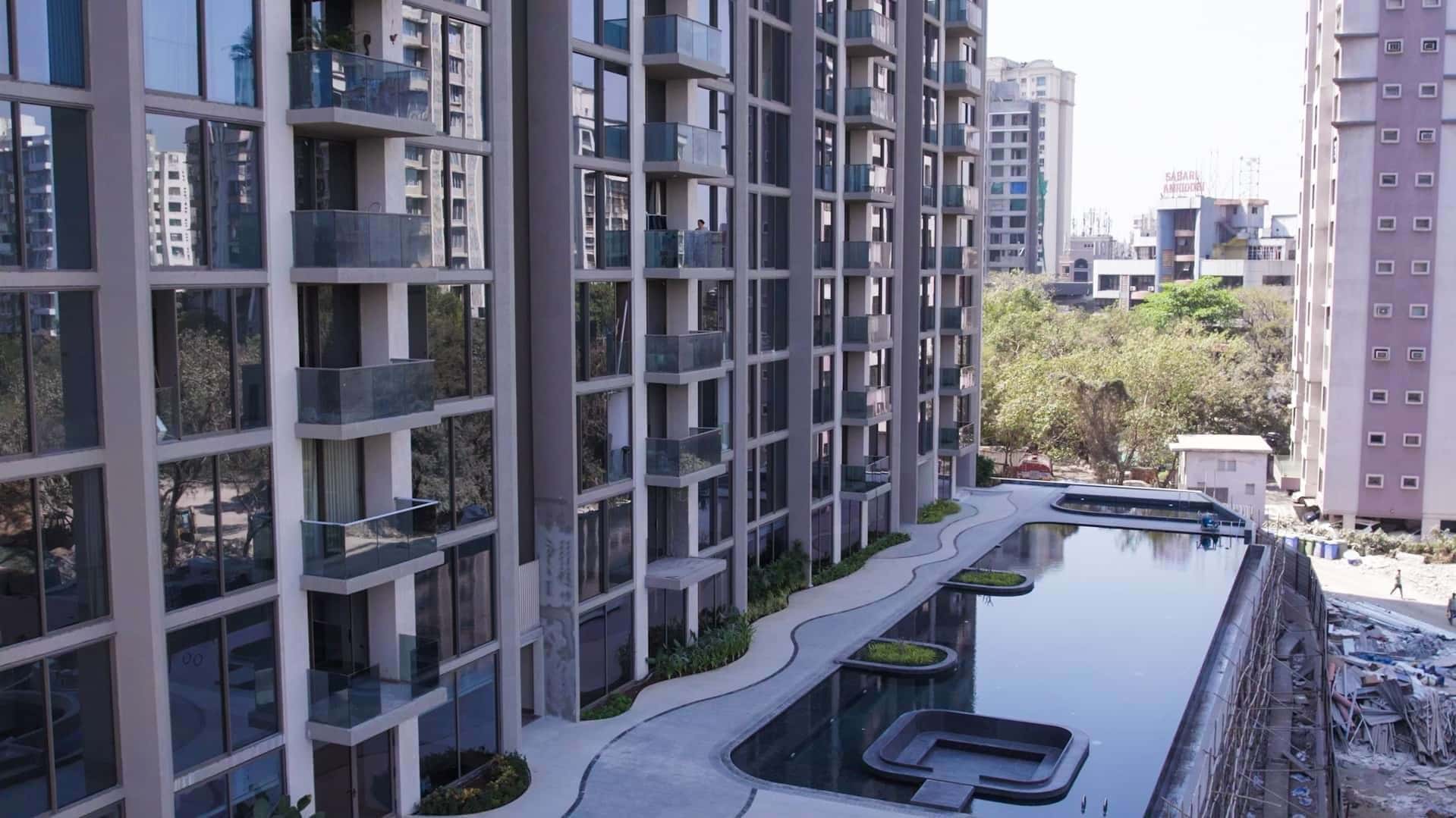 One Meraki Stands Out With Its Unique Floor-To-Ceiling, Slim Frame Aluminium (Image Credit - Alumil India)