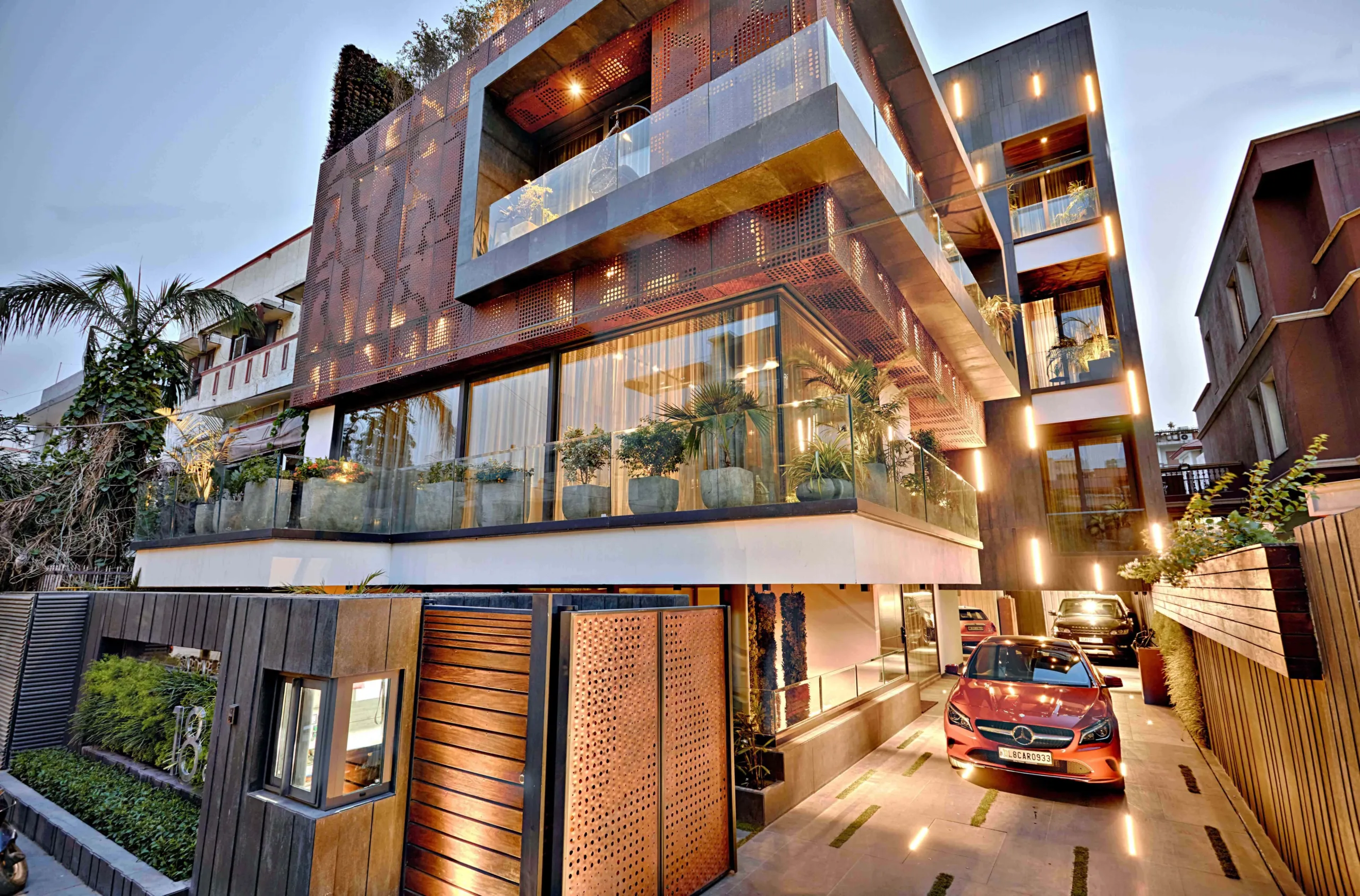 The façades often exhibit a restrained elegance — defined by strong geometries, clear alignments, and contrasting textures