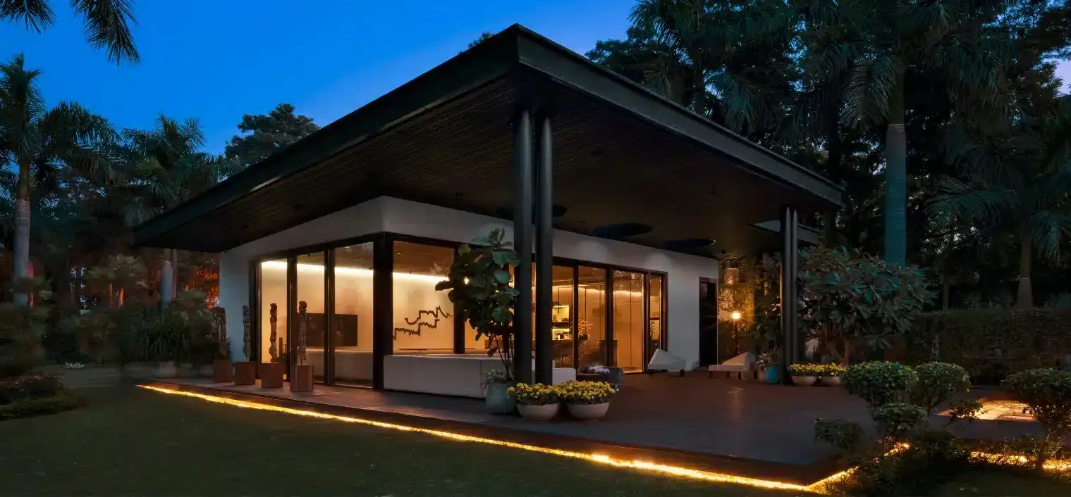 Glazing choices such as double glazing, low-e coatings, laminated layers, and fritting - all influence glare, heat, and acoustics