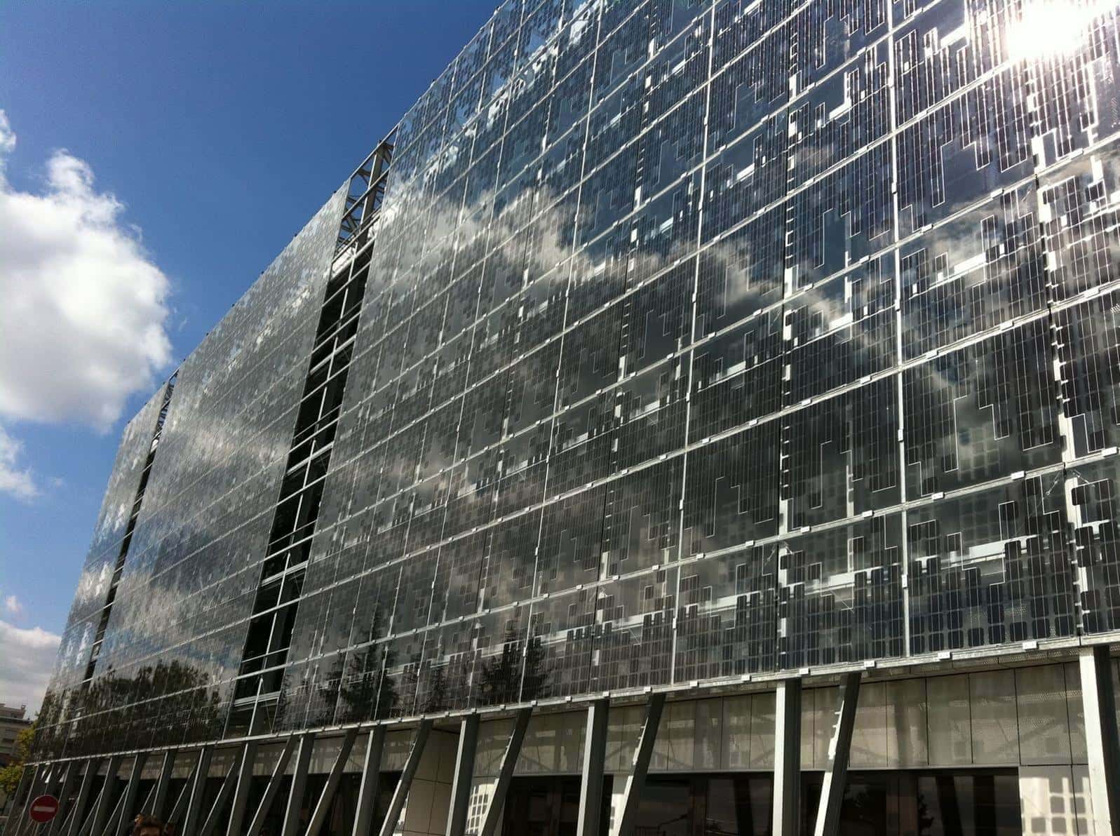 Solar façades - GDF Suez at Dijon, Bourgogne (Source - ISSOL; Atelier Phileas)