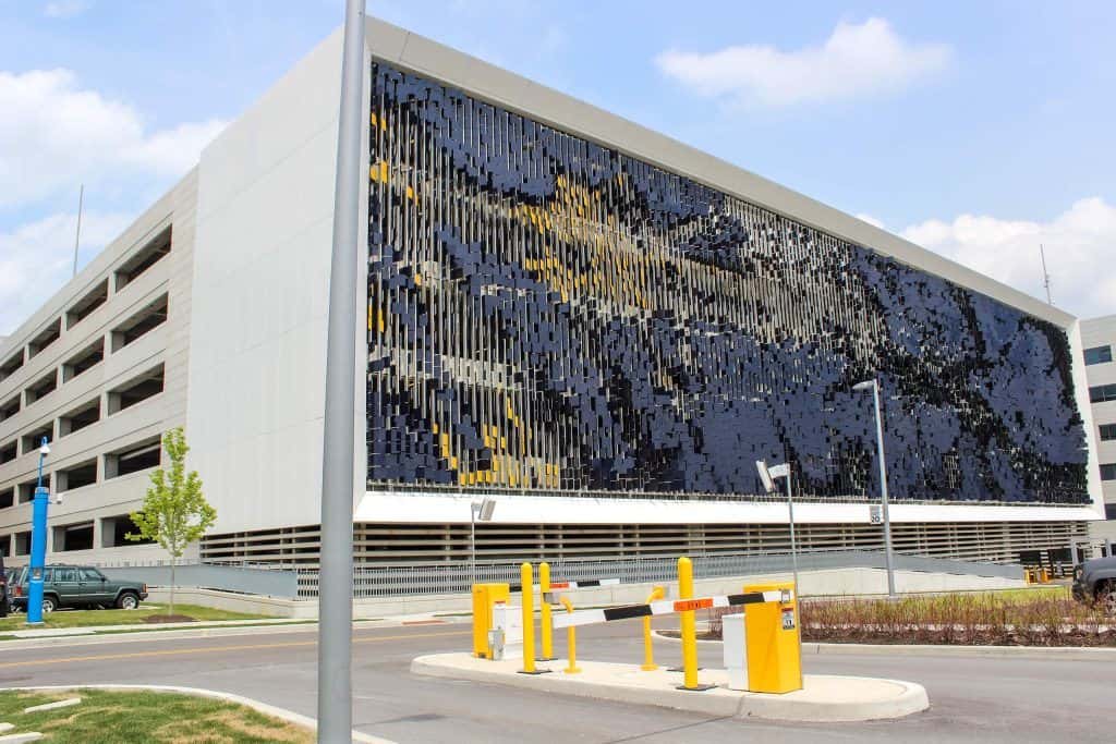 Eeskenazi hospital parking garage