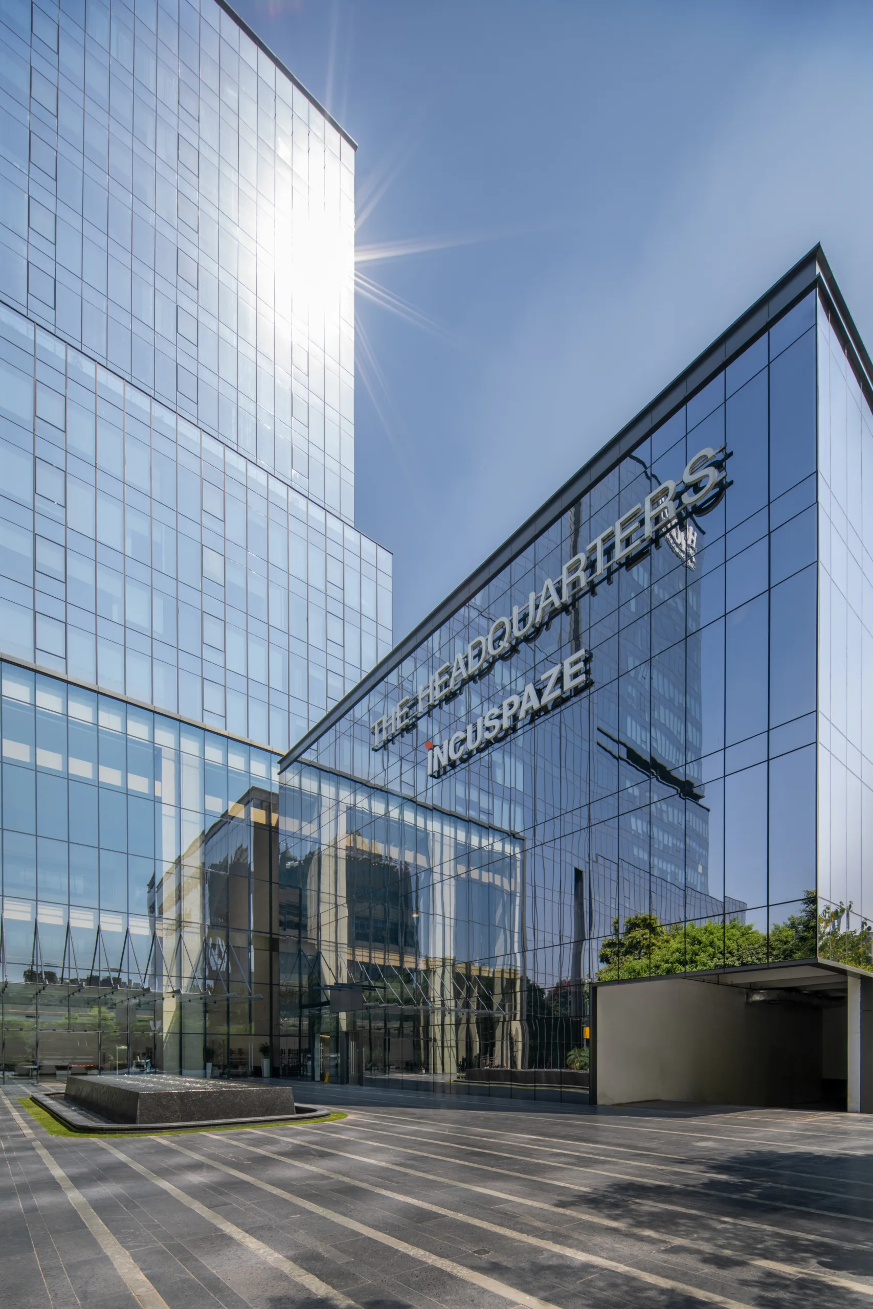HQ27 in Sector 27, Gurugram. At HQ27, careful detailing at façade corner junctions during planning proved as decisive as the glazing specification itself. (Image Credit – ACPL Design Ltd)