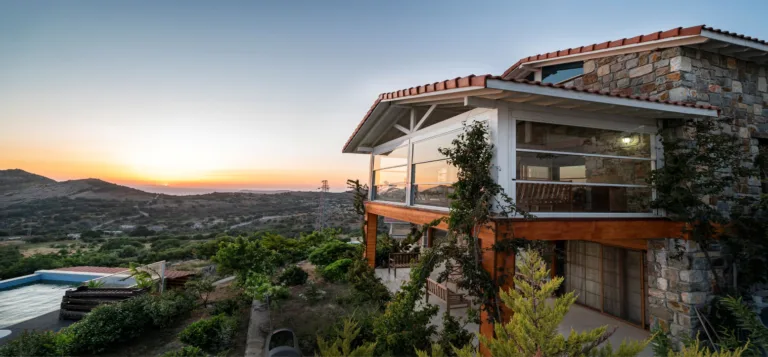 Residential Terrace Designed for Year-Round Use